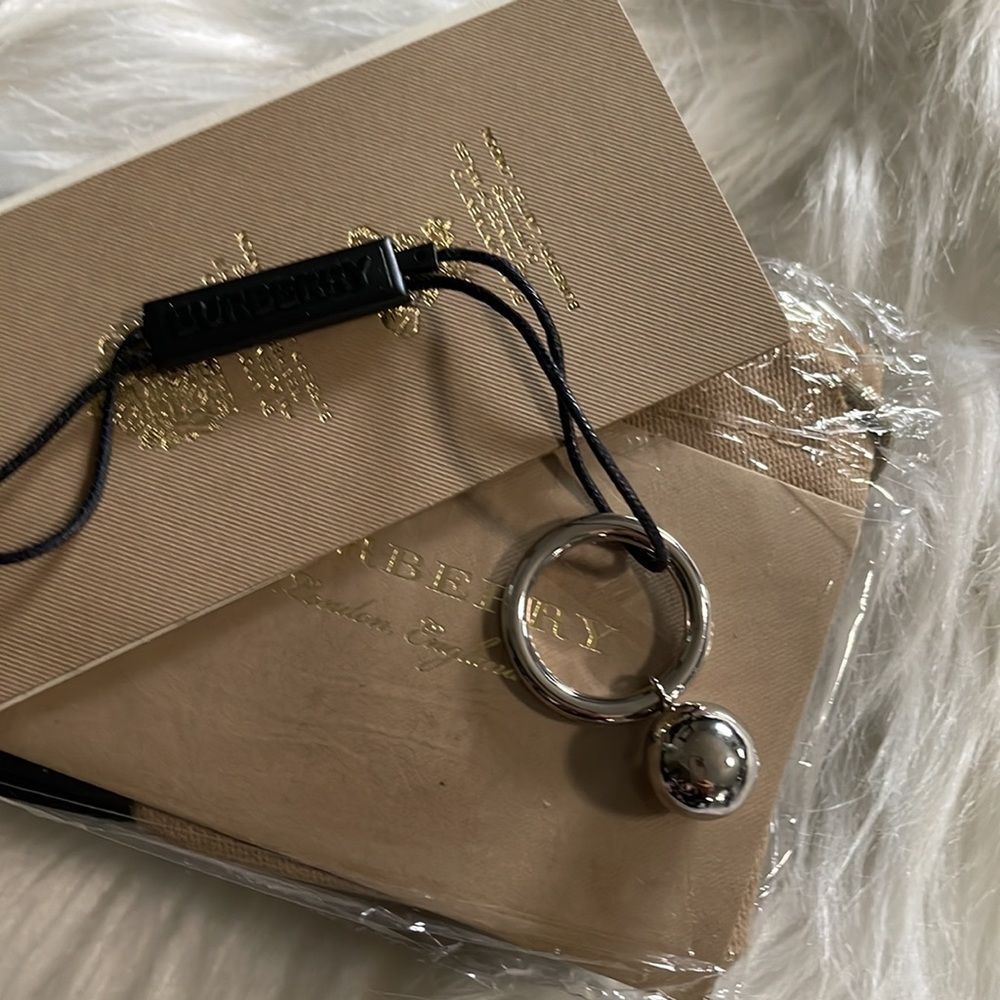 Burberry Ring - Picture 12 of 12
